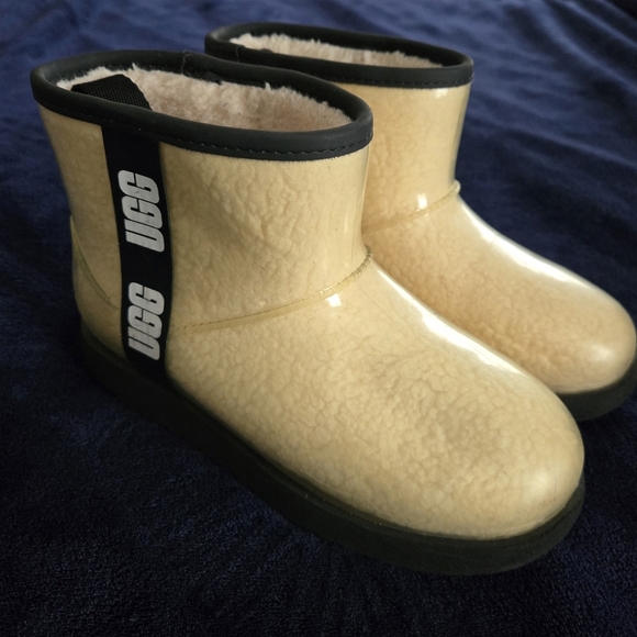 UGG Other - UGG Classic Clear Mini Boots size 4
